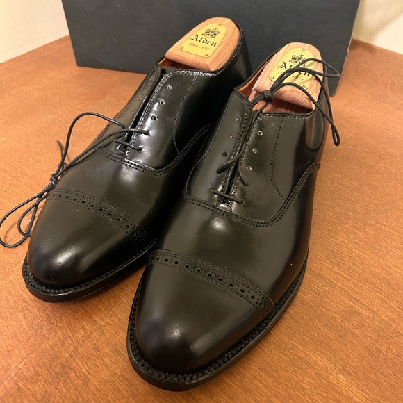 Alden Men's Classic Black Cap Toe Oxfords